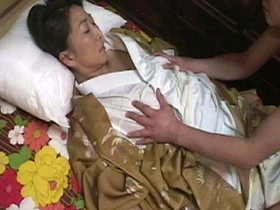 五十路和服美人の女将に中出し4時間　14人 サンプル動画サムネイル